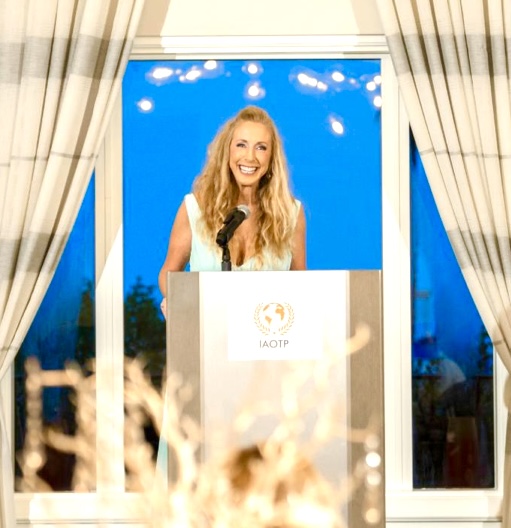 Read more about the article Summer Soiree & My Speech – International Association of Top Professionals!